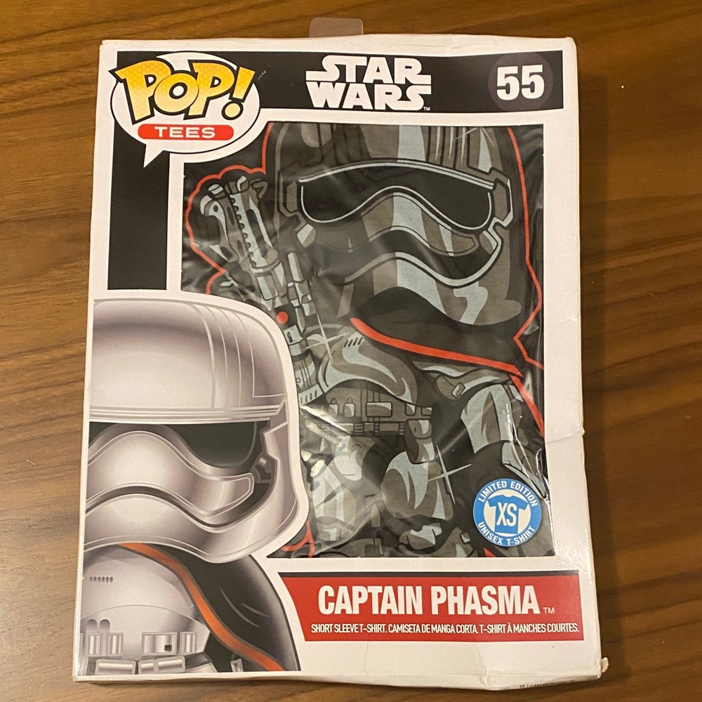 Star Wars Captain Phasma Pop Tee in Black and Silver